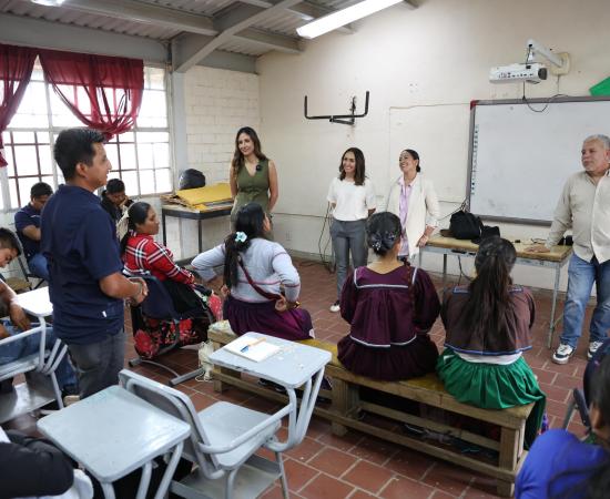 Compromiso y acompañamiento cercano fortalecen la atención a estudiantes wixaritari en la sede Tuxpan de Bolaños