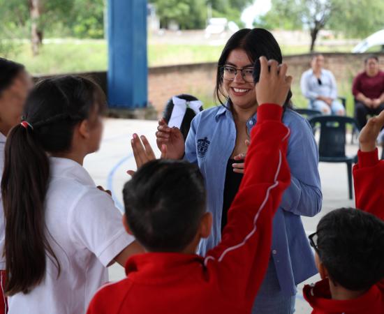 Estudiantes del CUNorte acercan la ciencia a más de 230 niñas y niños del norte de Jalisco