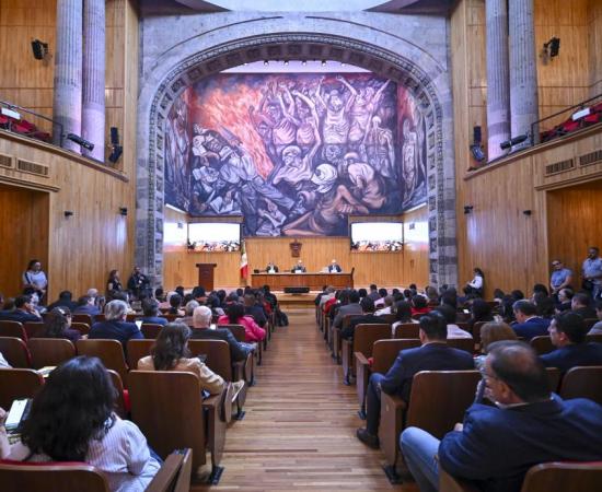 Aprueba CGU la reorganización de la Administración General de la UdeG y reconocen y felicitan los seis años del Rector General