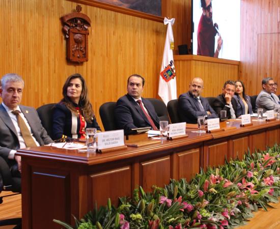 Karla Planter impulsa una UdeG que cuida: lanza política de bienestar y nueva red de hospitales civiles