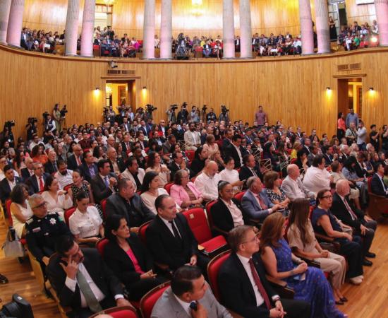 Karla Planter impulsa una UdeG que cuida: lanza política de bienestar y nueva red de hospitales civiles