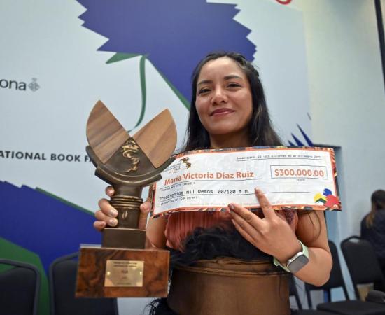 Editorial UdeG relanzará en colección única textos ganadores del Premio de Literaturas Indígenas de América