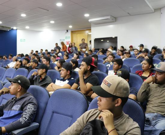 Agronegocios inicia el ciclo escolar 2024-B con conferencia sobre producción de tuna