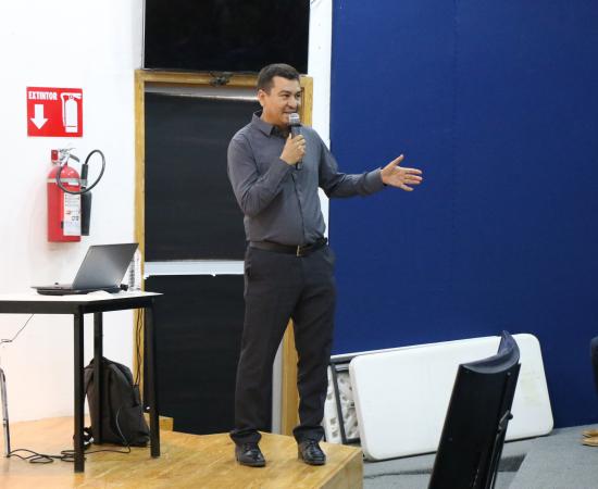 Agronegocios inicia el ciclo escolar 2024-B con conferencia sobre producción de tuna