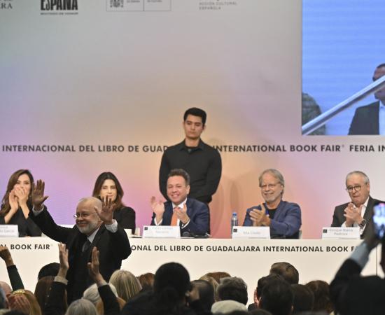 Como un acto de amor a la cultura y las letras, inicia la FIL 2024