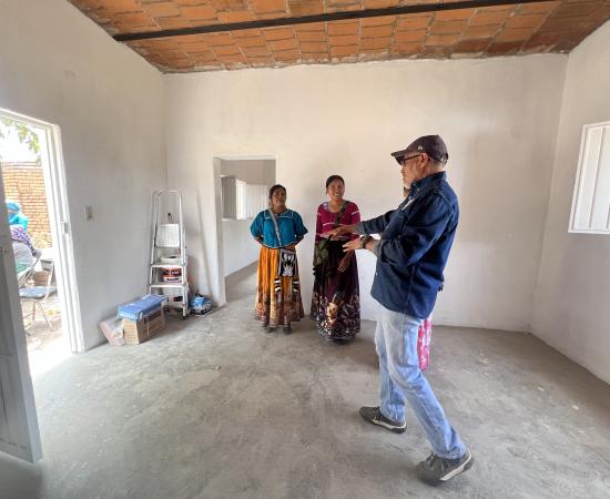 Estudiantes, docentes y autoridades del CUNorte participan en ceremonia wixárika para bendecir sede en Tuxpan de Bolaños